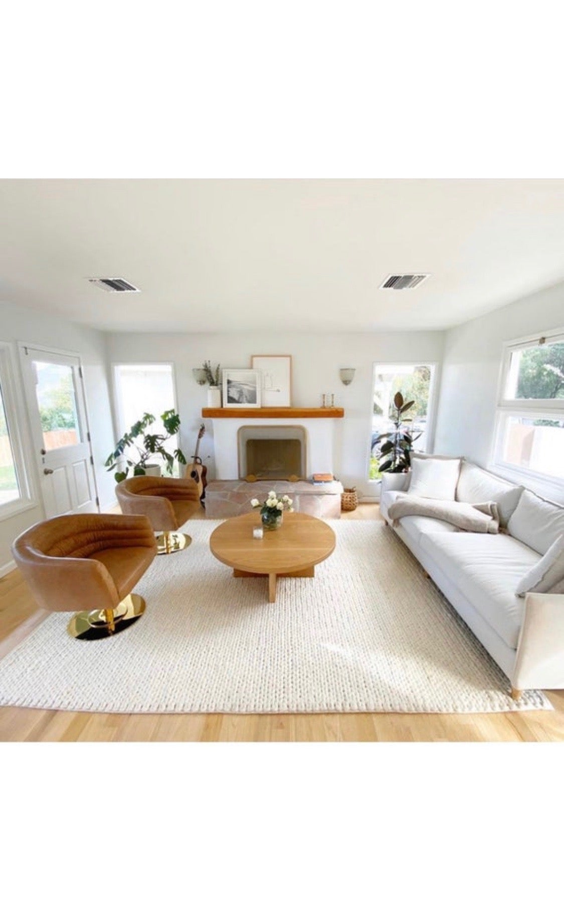 Custom wood furniture. White Oak. Custom Furniture made in Georgia. Woodbee Woodworks. Woodworker. Table. Coffee Table. Night stand. Desk. Dresser. Stool. Bench. Media Cabinet. Bar Cabinet. Bed Frame. Interior Design. Record Cabinet