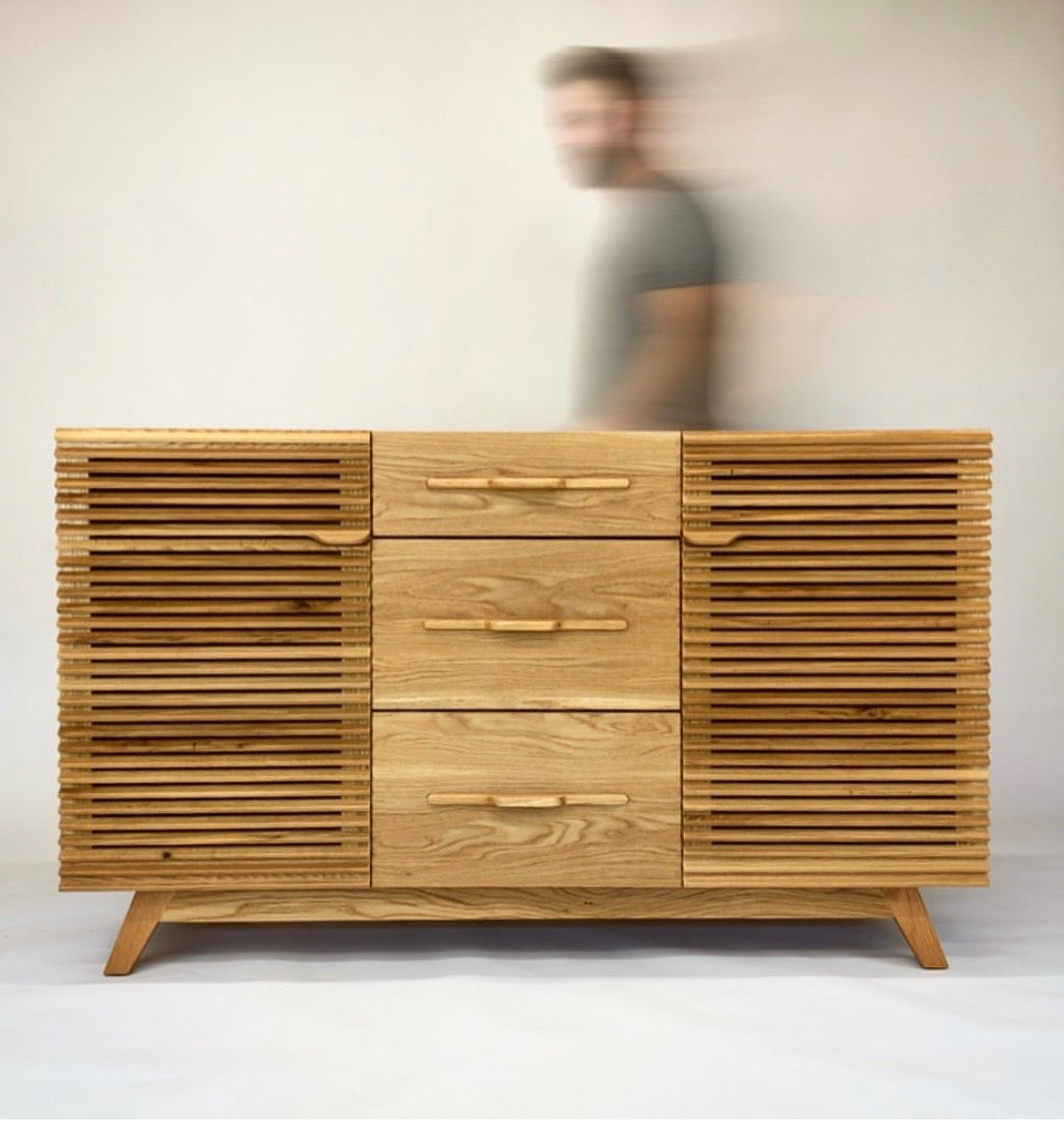 Hecx Dresser